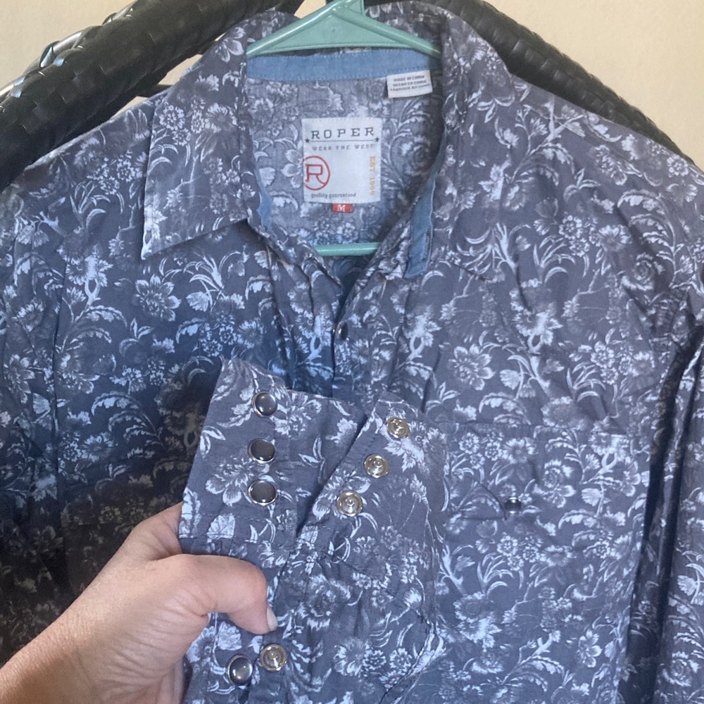 Roper Men's Floral Snap Western Shirt - Gray and White